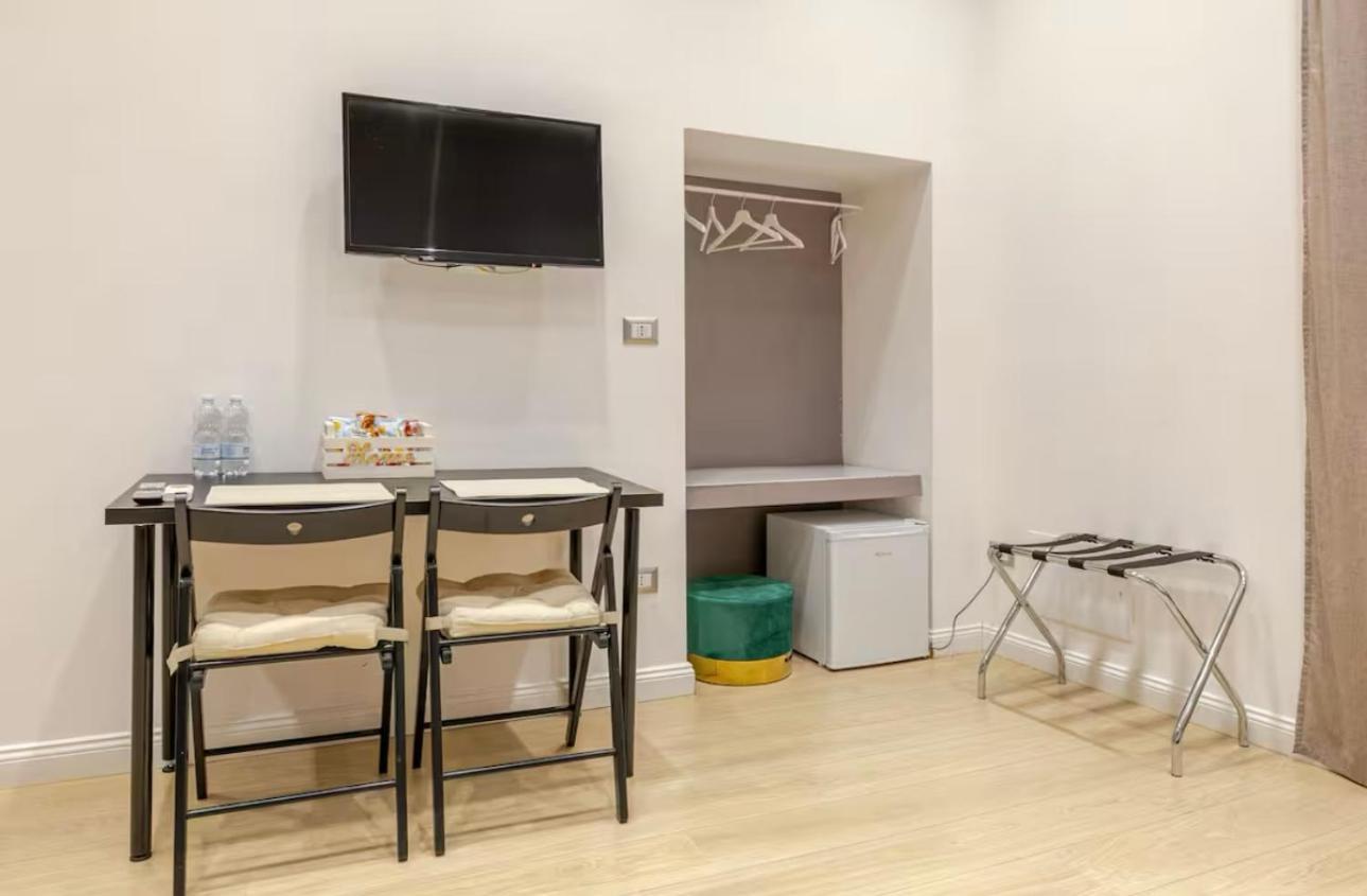 Nsh Apparthotel, Napoli Centro Eksteriør bilde
